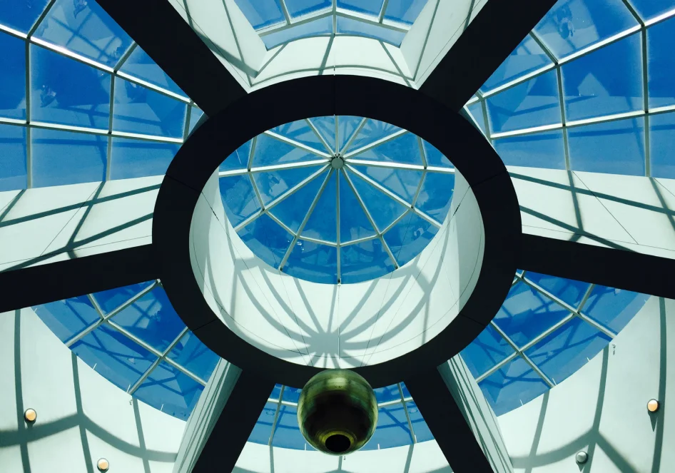 أسقف زجاجية